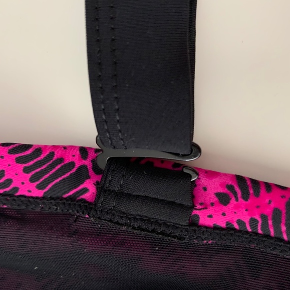 3x Swim top with straps or strapless - Picture 4 of 4